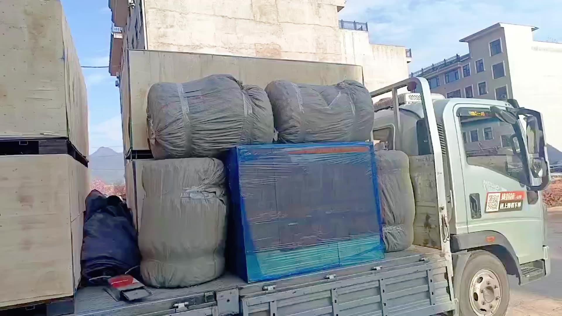 Склад в Гуанчжоу — видео 1